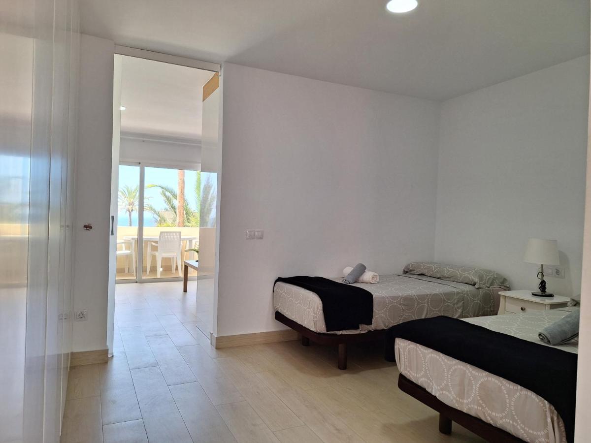White And Quiet! Modern Apartment In San Agustin San Bartolomé Kültér fotó